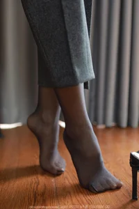 Sophisticated Fashion Showcase: IESS SXJ No.1684 Featuring Xiao Jin - image 32