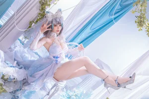 Hoshilily Azur Lane Cheshire Cosplay: A Perfect Recreation of the Beloved Character in 45 High-Quality Photos - image 9