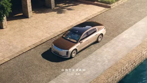 Maextro S800: The Gold-Plated Luxury Sedan Redefining the High-End Market - image 12
