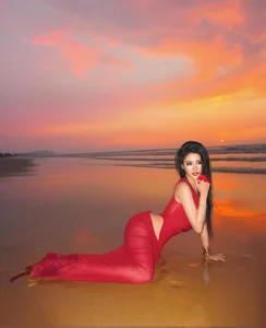 Ethereal Beach Portraits: Saigon Influencer Captivates with Mystical Coastal Photography Style - image 8