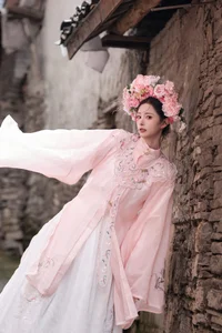 Timeless Elegance in Blue: YiTuYu Art Language Vol.6469 Zhao Qian Portrait - image 26