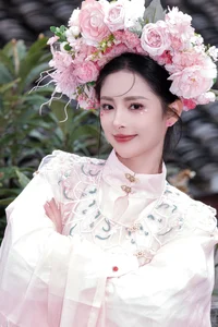 Timeless Elegance in Blue: YiTuYu Art Language Vol.6469 Zhao Qian Portrait - image 6