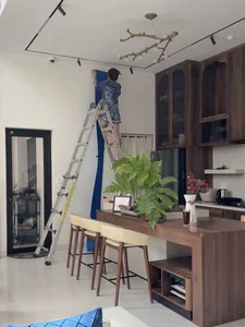 Actress Van Trang Transforms Villa into a Romantic Haven for Anniversary - image 16