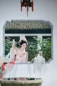 Jiao Tang Ma Qi Duo: Graceful Hanfu Beauty Amidst Spring Blossoms, YiTuYu Vol.8761 - image 8
