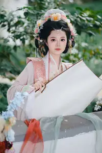 Jiao Tang Ma Qi Duo: Graceful Hanfu Beauty Amidst Spring Blossoms, YiTuYu Vol.8761 - image 7