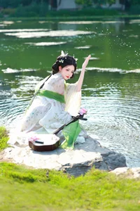 YiTuYu Art Language Vol.7579 Yu Xiao Li Lili: A Visual Symphony of Elegance and Creative Expression - image 1