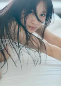 Yokono Sumire: Captivating Beauty in Her Exclusive Digital Photobook - No One Part01 - image 3