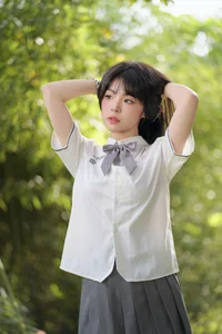 YiTuYu Art Language Vol.6477: Captivating Portrait Photography Featuring Sai De Guo Xi Li Ma - image 13