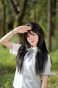 YiTuYu Art Language Vol.6477: Captivating Portrait Photography Featuring Sai De Guo Xi Li Ma - image 16