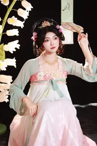 Artistic Portraits of KaiLin Jiang in YiTuYu Art Language Vol.5773 - image 6