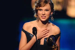 Taylor Swift’s Iconic Country Visuals: A Decade of Timeless Beauty and Style - image 4