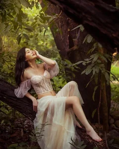 Ethereal Beauty: The Goddess-Like Forest Photoshoot Trends - image 8
