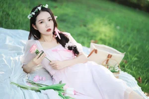 Modern Grace: Di Li Re Ya in Art Language Vol.5737 Collection - image 7