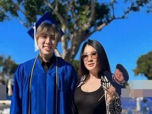 Vietnamese Legend Bang Kieu Celebrates Son's Milestone with a Luxury Car Gift - image 5