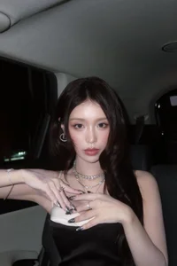 Jungkook of BTS Spotlights Talented Korean Singer for Her Incredible Vietnamese Vocals - image 5