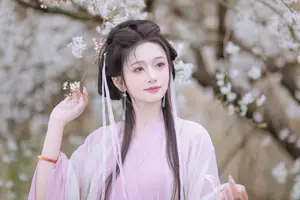 YiTuYu Vol.8754: Chi Yan Zai Zhe Li - Ethereal Ancient Beauty Amidst White Blossoms - image 5
