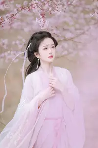 YiTuYu Vol.8754: Chi Yan Zai Zhe Li - Ethereal Ancient Beauty Amidst White Blossoms - image 7