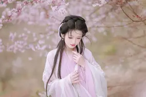 YiTuYu Vol.8754: Chi Yan Zai Zhe Li - Ethereal Ancient Beauty Amidst White Blossoms - image 9