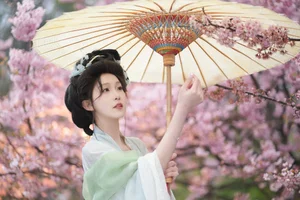 YiTuYu Art Language Vol. 6715: High-Fashion Photography Collection Featuring Shu Qian Yi - image 7