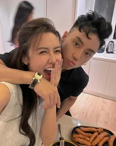 Hot Girl Quyen Qui and DJ Wukong Spark Interest with Intimate New Photos - image 9