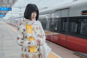 Artistic Portrait Photography: YiTuYu Art Language Vol.8213 Featuring Sad French Fries 555 Aesthetic Lifestyle Gallery - image 1