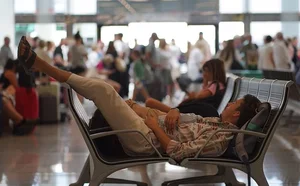 Global Tech Outage Causes Chaos: Travelers Stranded at Airports Due to Blue Screen Error - image 2