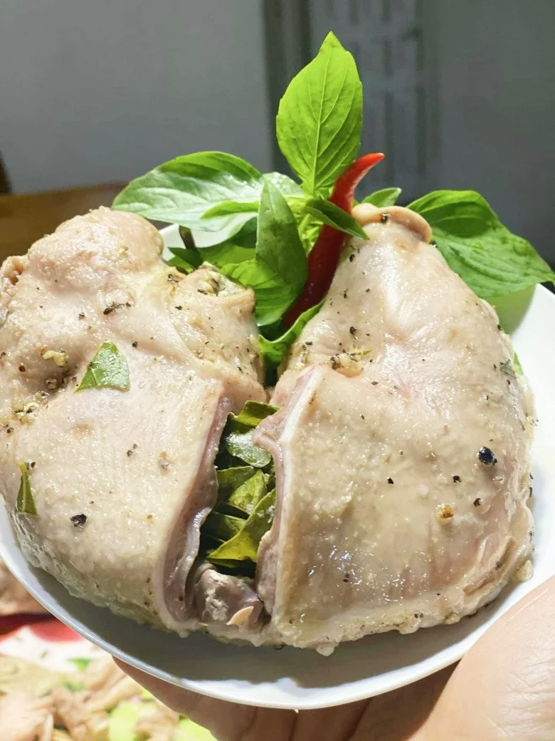 Delicious Weekend Recipe: Steamed Stuffed Crunchy Pork with Aromatic Herbs for the Perfect Family Meal