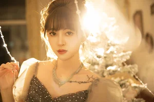 YiTuYu Art Language Vol.7971 Featuring Yi Xuan: Elegant Portrait Photography and Artistic Visuals - image 8