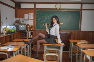 Modern Minimalism: YiTuYu Art Language Vol.6087 Featuring Xiao Wen - image 14