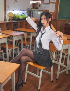 Modern Minimalism: YiTuYu Art Language Vol.6087 Featuring Xiao Wen - image 12