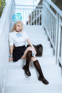 Captivating Asuna Ichinose Cosplay by Er Zuo Nisa: Blue Archive Student Uniform Edition - High-Quality Anime Character Inspiration - image 7
