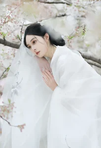 Ethereal Beauty of Sui Sui Ru Yi in YiTuYu Art Language Vol.8880 Amidst Blossoms - image 12