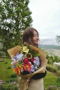 My Tam’s Radiant Style and Lan Phuong’s 20kg Post-Pregnancy Weight Loss Secrets - image 3