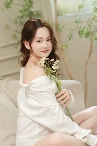 My Tam’s Radiant Style and Lan Phuong’s 20kg Post-Pregnancy Weight Loss Secrets - image 4