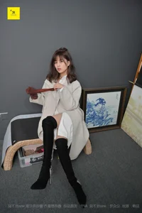 IESS Art Photography Featuring Manager Qiu in Winter Silk Style 005 - image 6