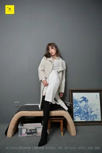 IESS Art Photography Featuring Manager Qiu in Winter Silk Style 005 - image 14
