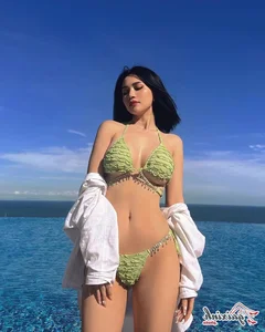 Sy Thanh's Ultimate Bikini Collection: A Deep Dive into the Singer's Bold and Sexy Summer Style - image 33