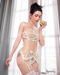 Sy Thanh's Ultimate Bikini Collection: A Deep Dive into the Singer's Bold and Sexy Summer Style - image 20