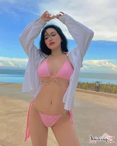 Sy Thanh's Ultimate Bikini Collection: A Deep Dive into the Singer's Bold and Sexy Summer Style - image 17