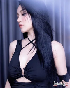 Sy Thanh's Ultimate Bikini Collection: A Deep Dive into the Singer's Bold and Sexy Summer Style - image 32