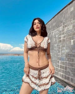 Sy Thanh's Ultimate Bikini Collection: A Deep Dive into the Singer's Bold and Sexy Summer Style - image 34