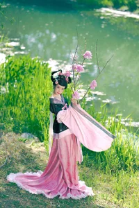 YiTuYu Art Language Vol.10223: Featuring the Artistic Elegance of Tao Chi in a Stunning 13-Piece Photography Collection - image 1