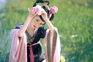 YiTuYu Art Language Vol.10223: Featuring the Artistic Elegance of Tao Chi in a Stunning 13-Piece Photography Collection - image 11