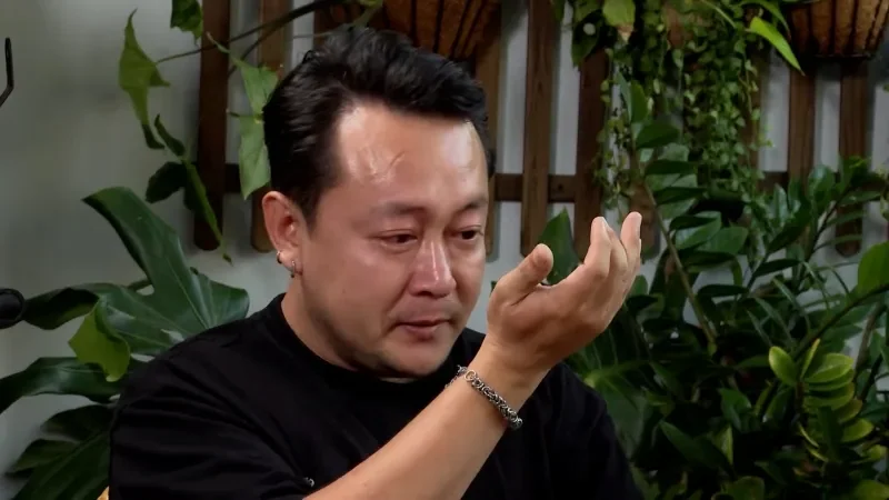 From Chart-Topping Hits to TikTok Fame: Why the Voice Behind 'Anh Sao Va Bau Troi' Changed Career Paths