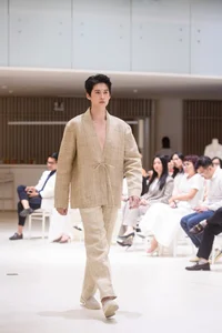 Chau Anh and Ha Kino Celebrate H'Mong Culture Through Sustainable Hemp Fashion - image 1