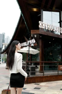 Captivating Portrait Series: YiTuYu Art Language Vol.4752 Featuring Qing Hui - image 3