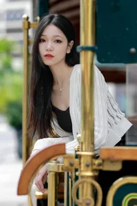 Captivating Portrait Series: YiTuYu Art Language Vol.4752 Featuring Qing Hui - image 5