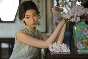 YiTuYu Vol.10312 Shi Xiao Jie Mo W: Elegant Art Language Photography Collection Featuring 25 Exclusive Photos - image 6