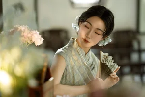 YiTuYu Vol.10312 Shi Xiao Jie Mo W: Elegant Art Language Photography Collection Featuring 25 Exclusive Photos - image 23