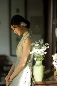 YiTuYu Vol.10312 Shi Xiao Jie Mo W: Elegant Art Language Photography Collection Featuring 25 Exclusive Photos - image 0